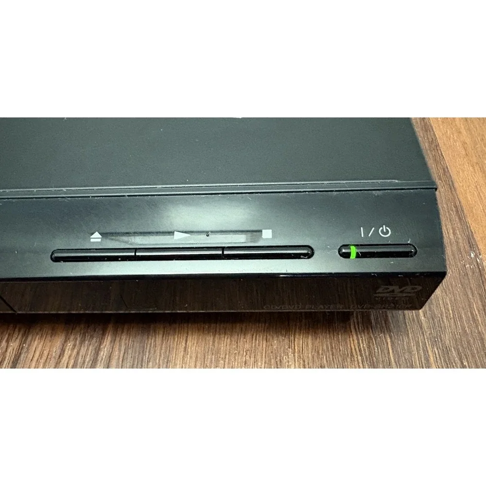Sony DVP-SR210P DVD Player with Progressive Scan NO REMOTE TESTED AND‎ WORKING